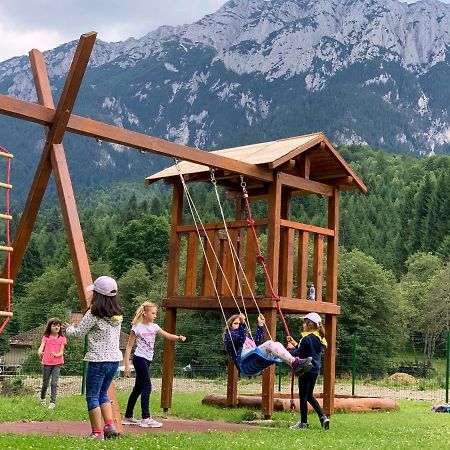Panorama Pietrei Craiului Hotel Zărneşti Kültér fotó