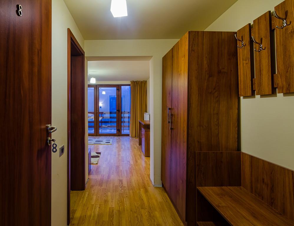 Panorama Pietrei Craiului Hotel Zărneşti Kültér fotó
